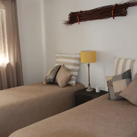 Quinta Da Torre - Casas De Campo Frühstückspension