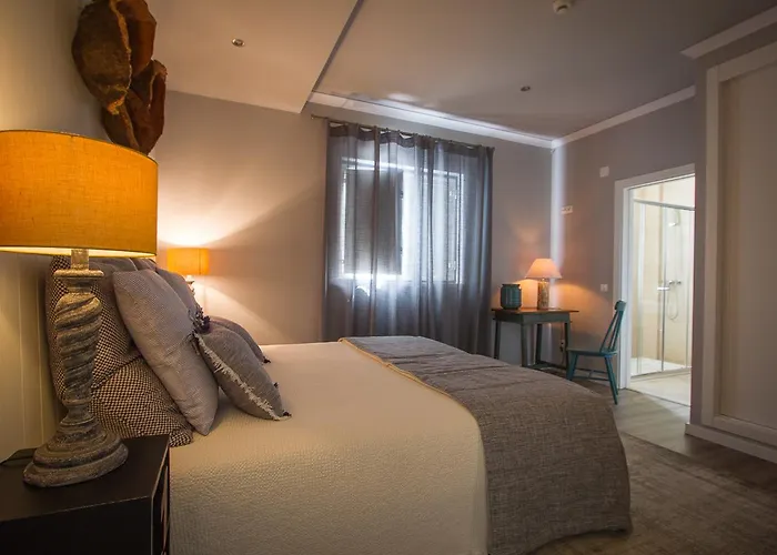 Quinta Da Torre - Casas De Campo Couette-café Alenquer