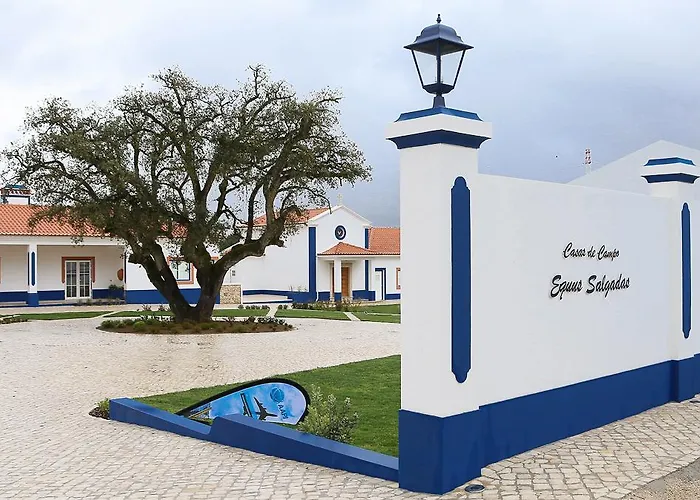 Panzió Quinta Da Torre - Casas De Campo